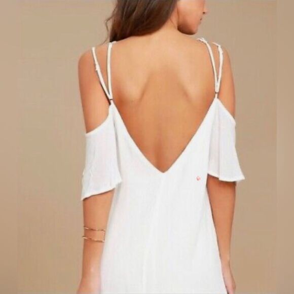 Lulu's Dress White Mini Off The Shoulder Criss Cross Summer Dress Size M - Picture 2 of 14